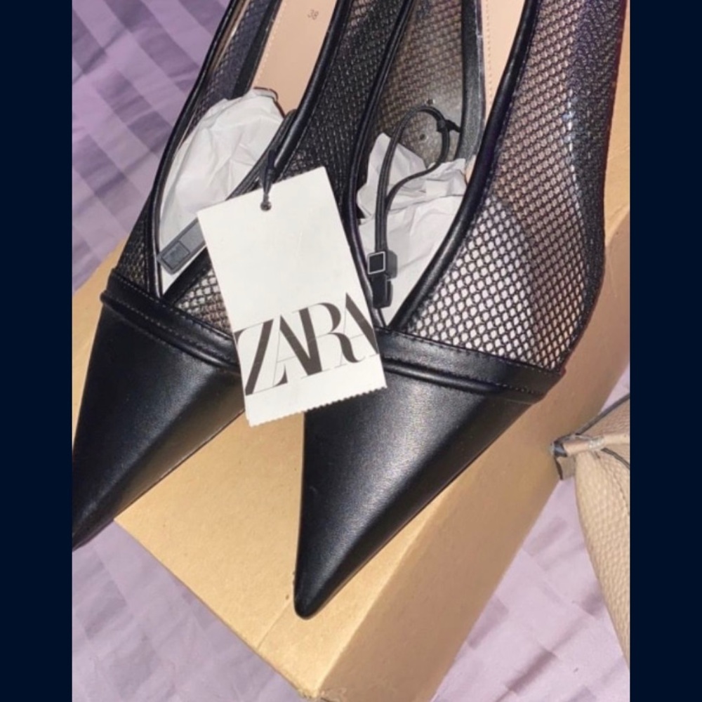 Black Zara nettedside shoe
